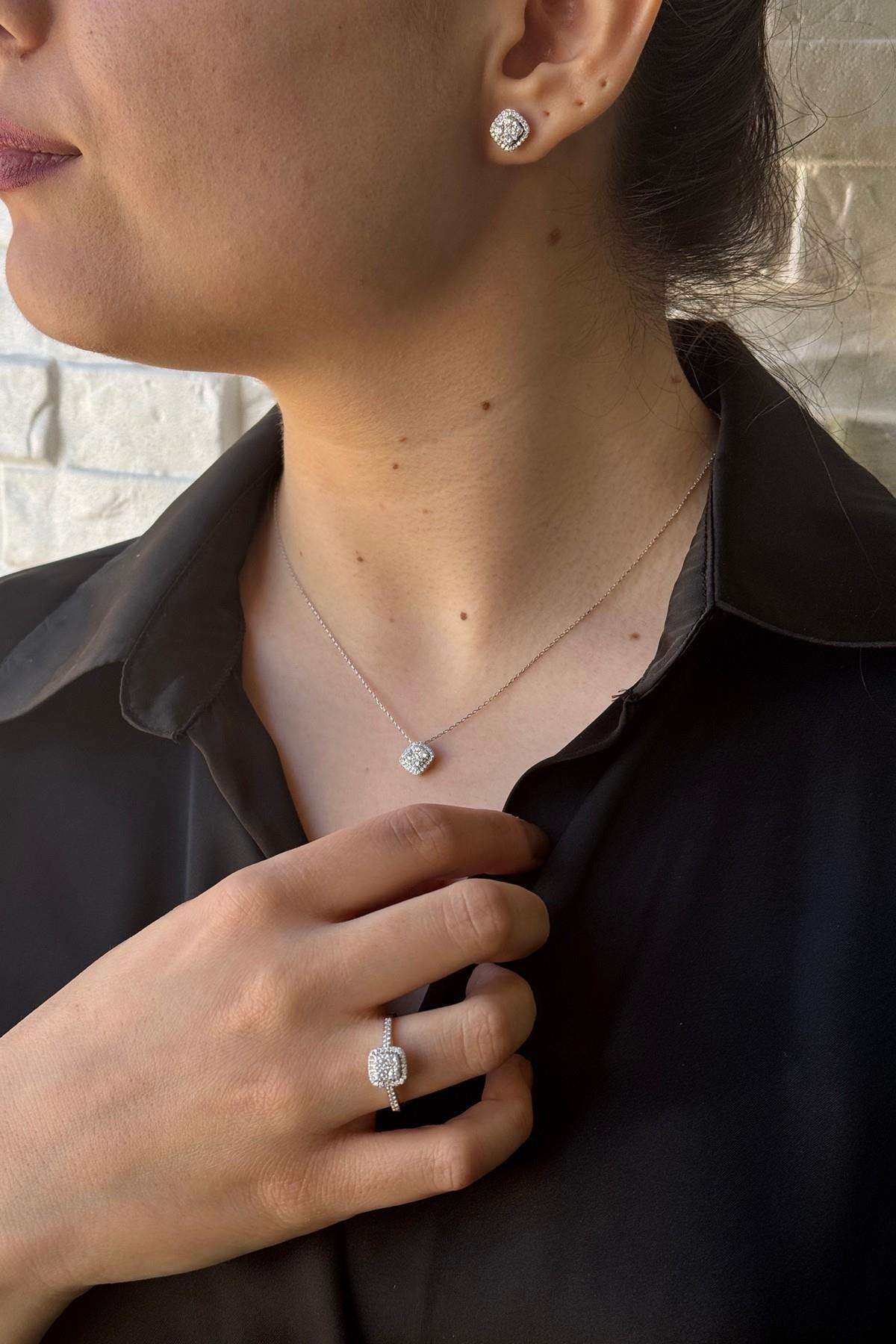 14 Ayar Altın 1,17 Karat Harmony Pırlanta Kolye Yüzük Küpe Üçlü Set