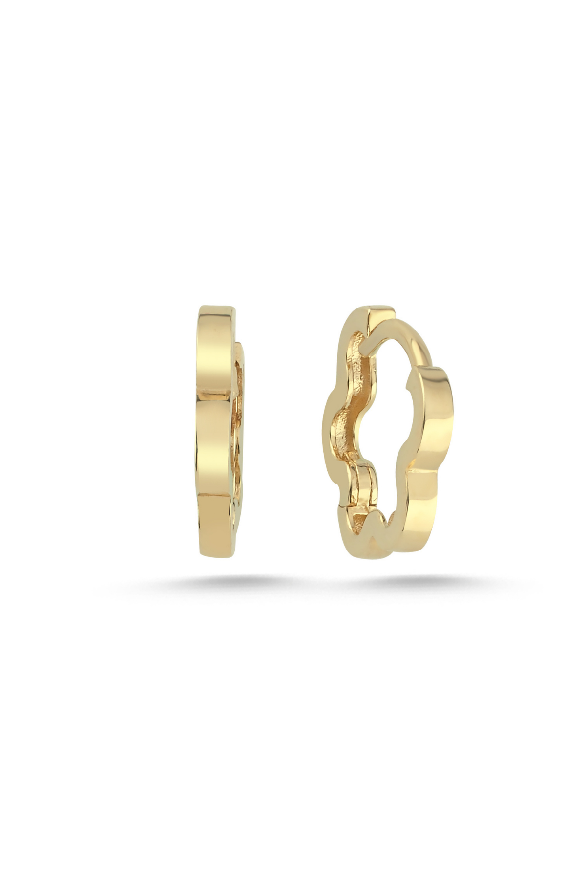 14 Ayar Altın Çiçek Desenli Küpe