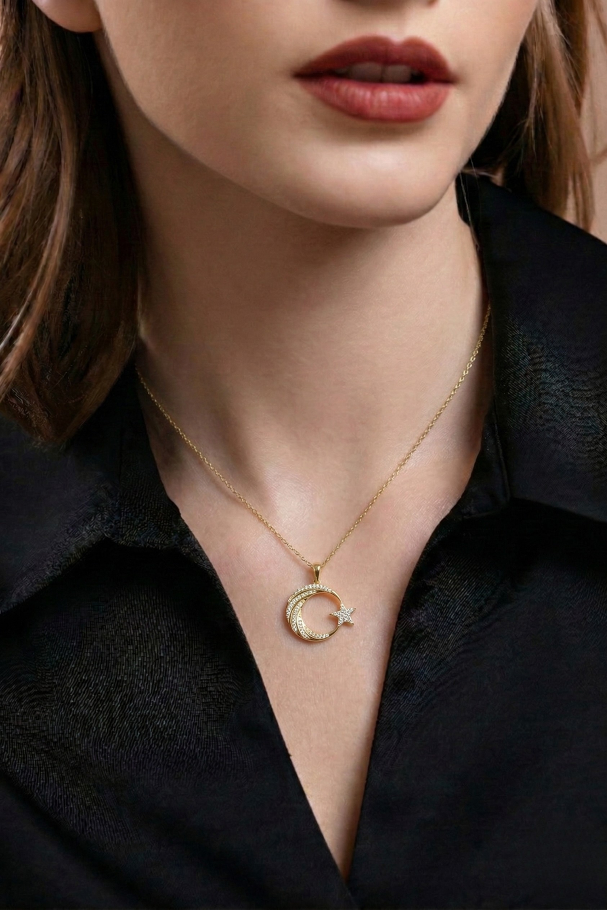 14 Ayar Altın Taşlı Ay Yıldız Kolye