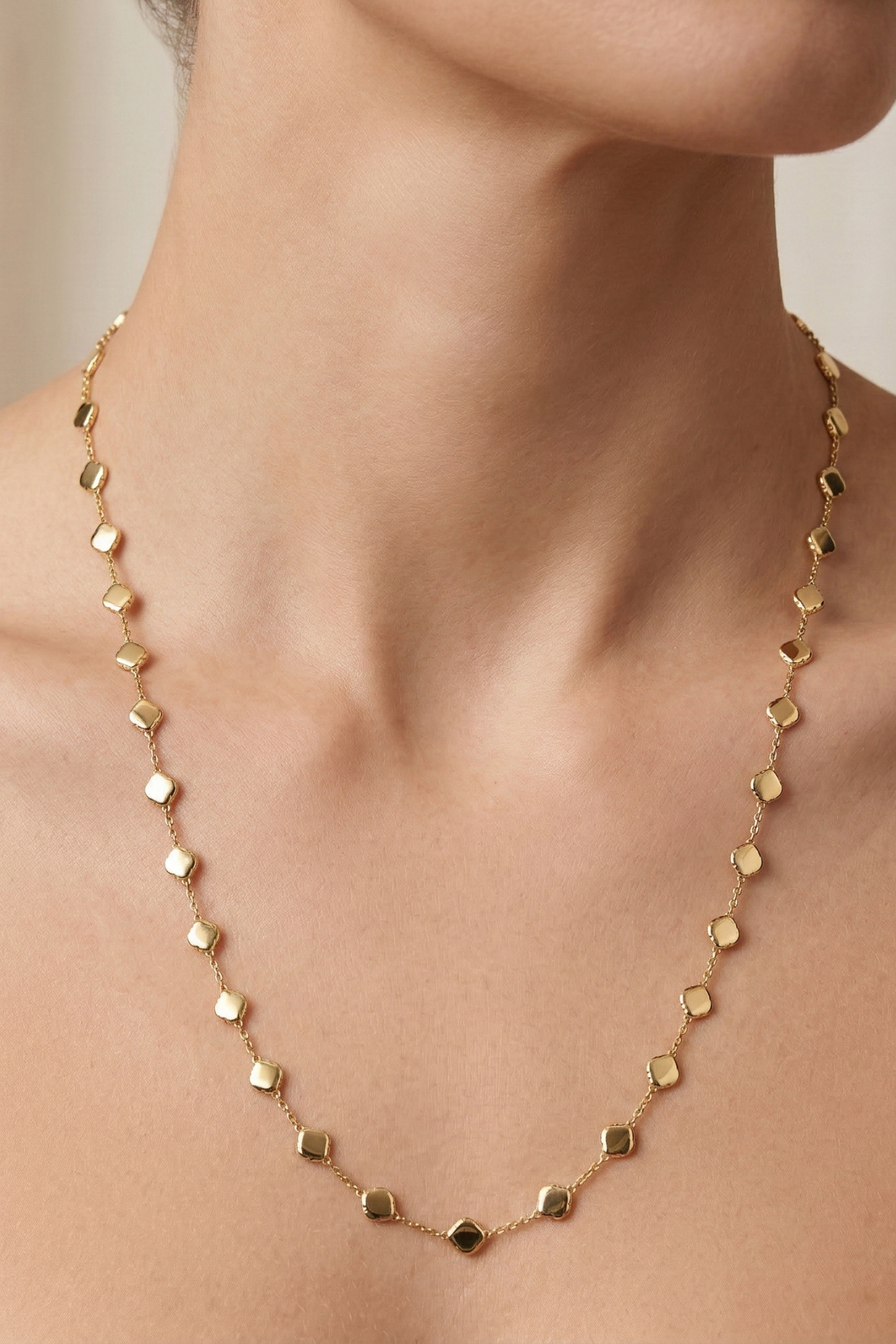 14 Ayar Altın Pullu Uzun Kolye