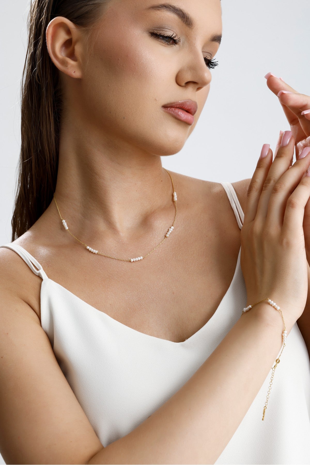 925 Ayar Gümüş Kadın Zincirli Çıtır Doğal İncili Kolye