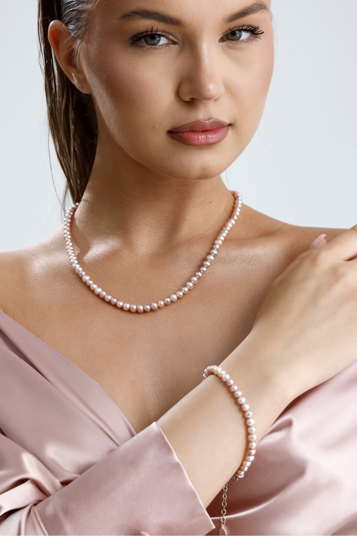 Pembe Sıralı Doğal İnci Kolye