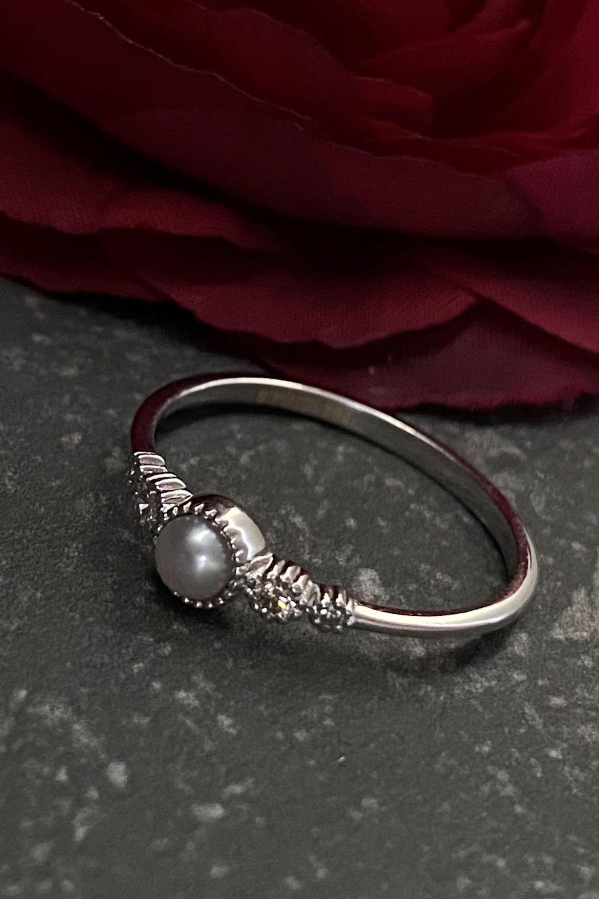 0,12 Karat Çıtır Doğal İncili Pırlanta Yüzük