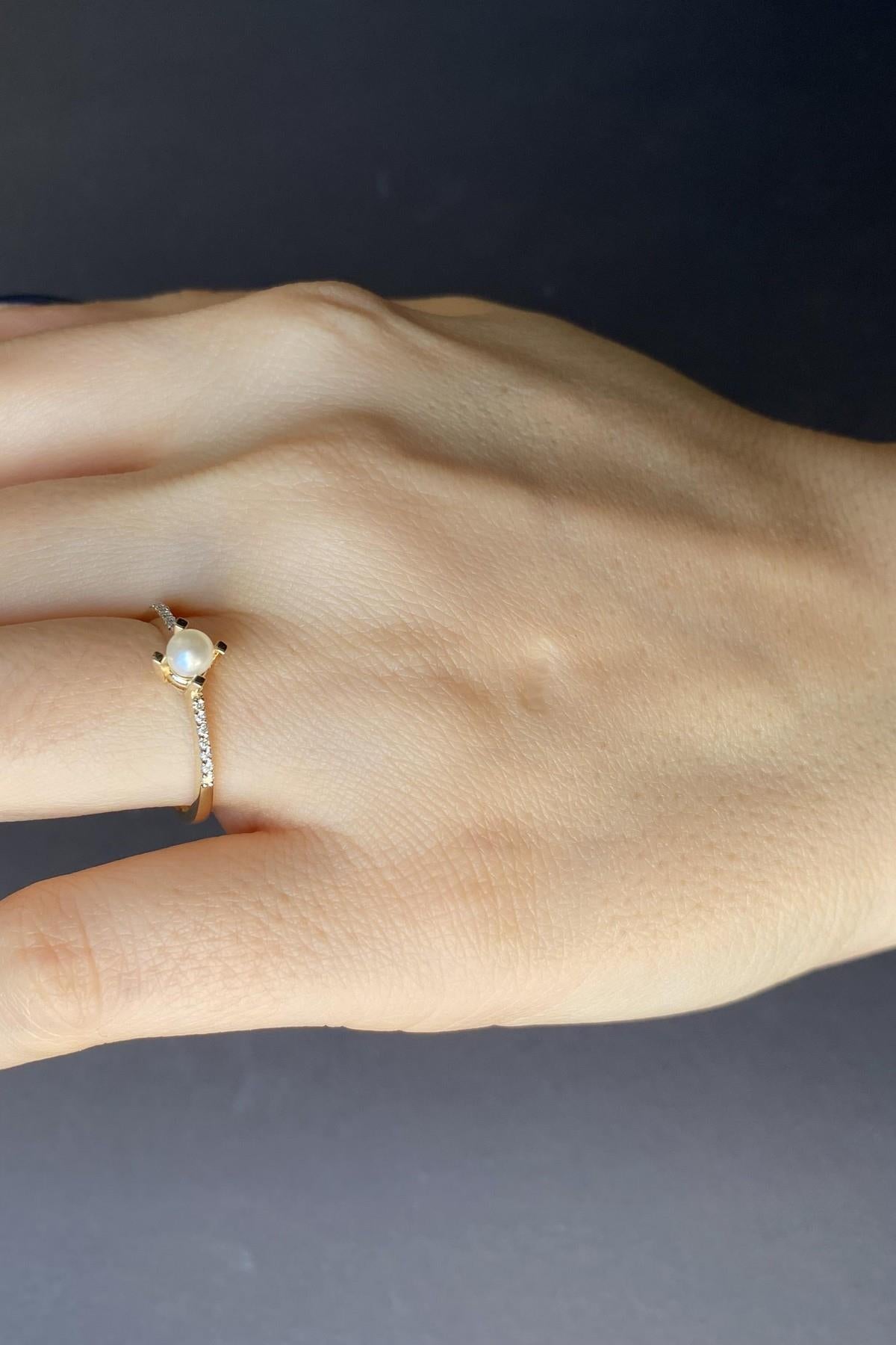 0,20 Karat Doğal İnci Pırlanta Yüzük