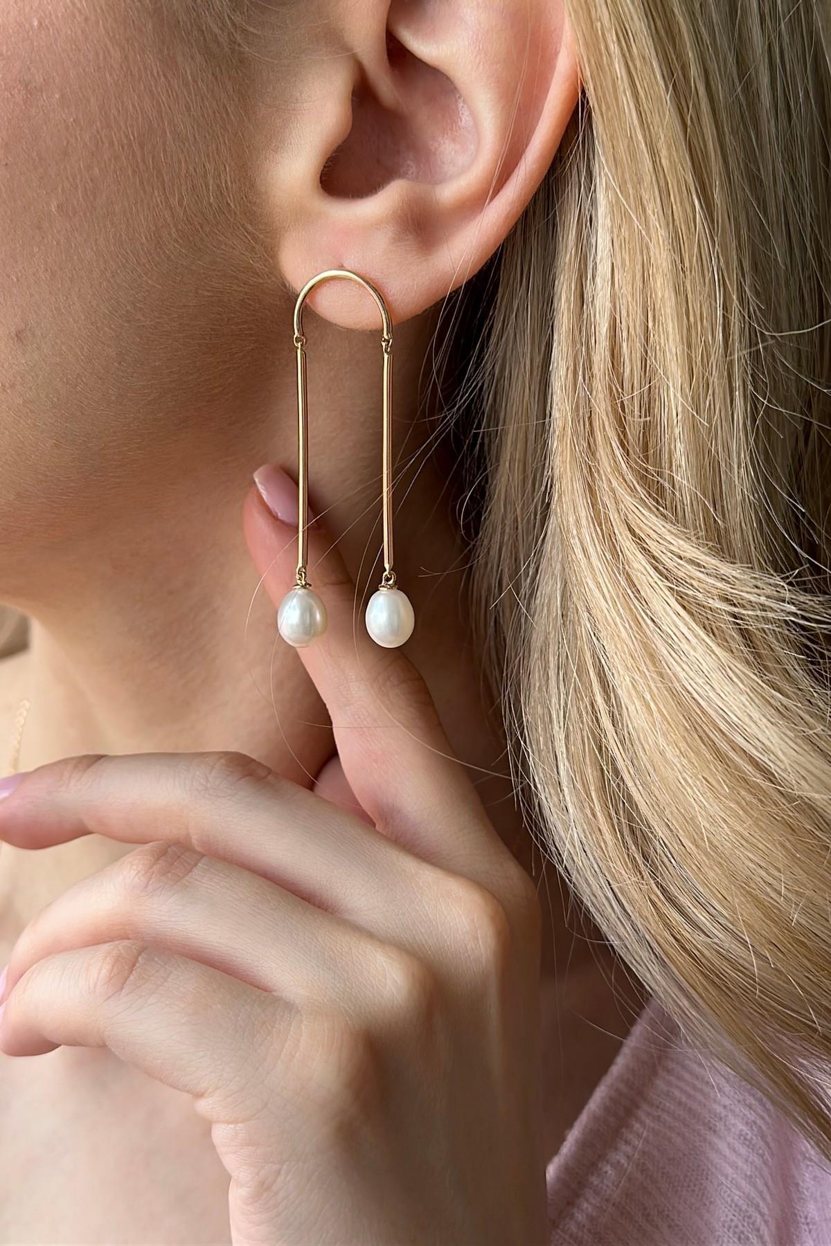 Doğal İnci Sallanan Küpe