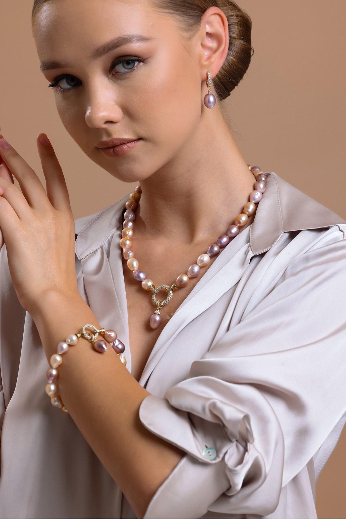 Halka Kilitli Multicolor Barok Doğal İnci Kolye Bileklik İkili Set