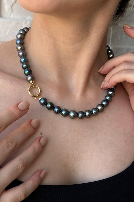 Siyah İnci Kolye