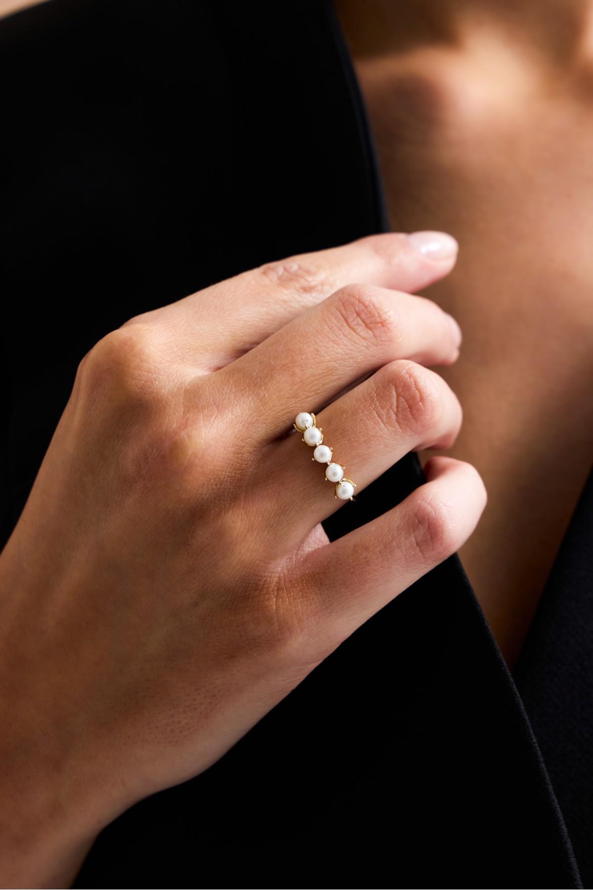 İnce Tırnak Beş Doğal İncili Yüzük