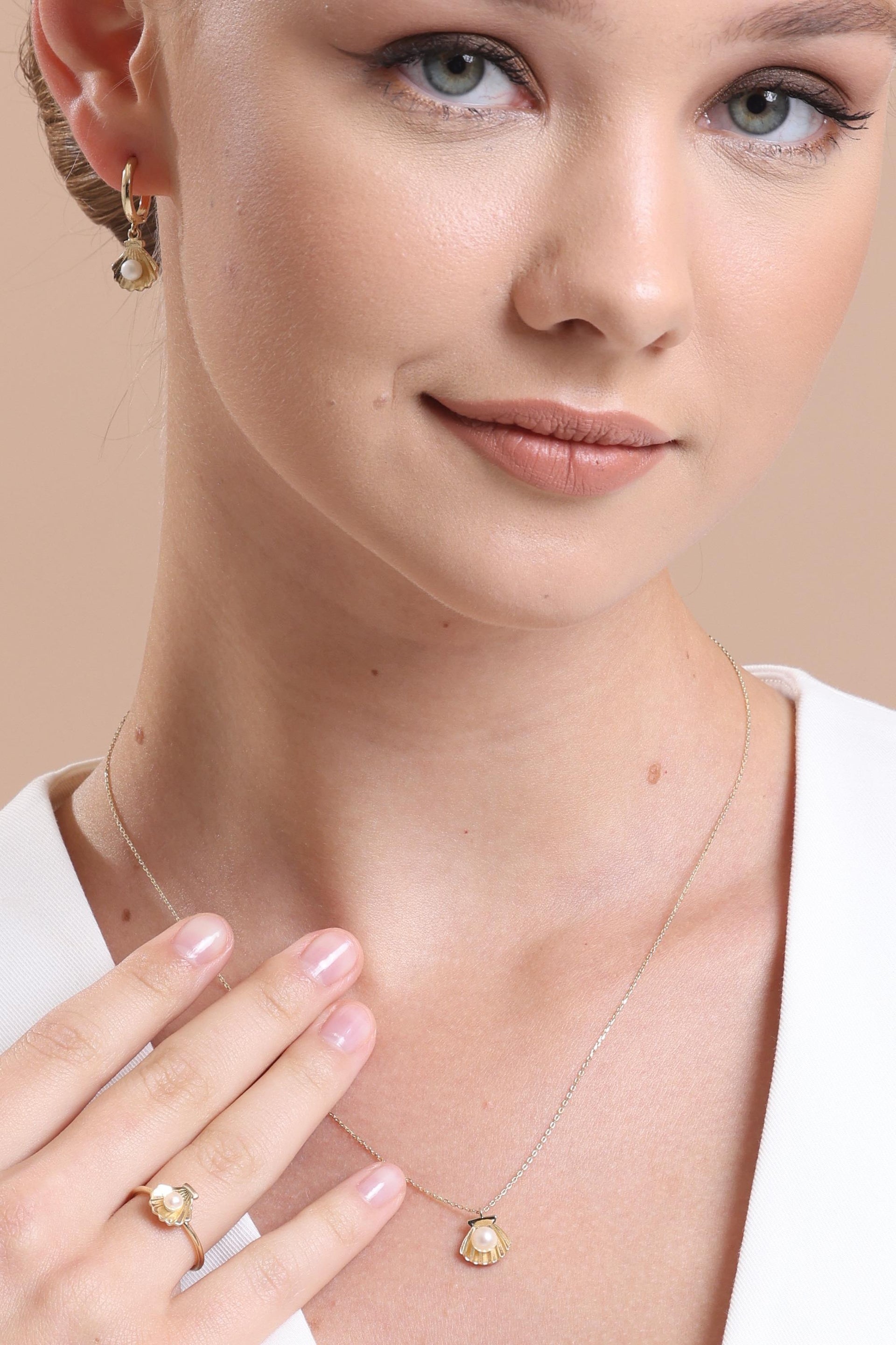 İstiridye Doğal İnci Küpe Kolye Yüzük Üçlü Set