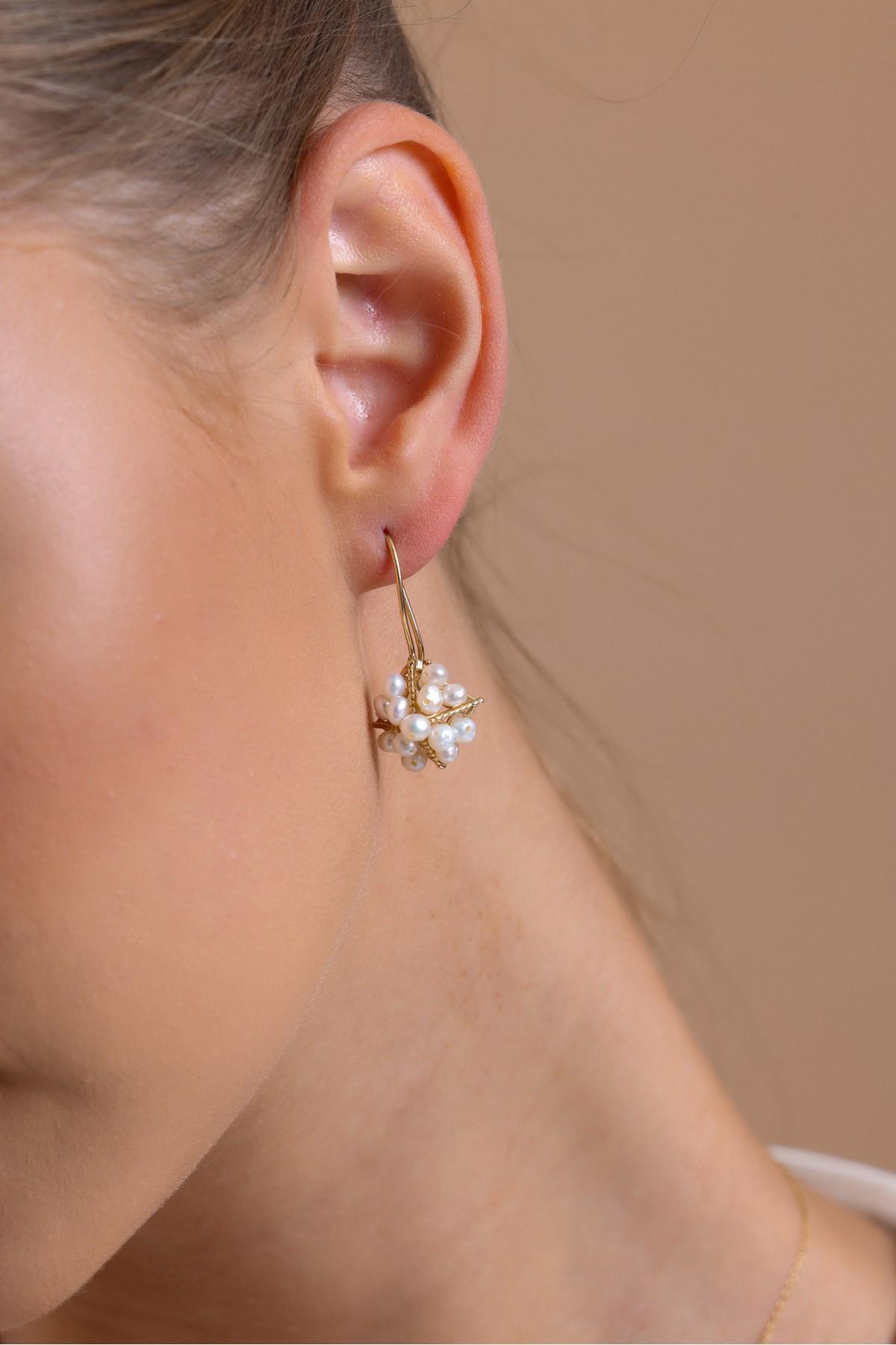 Piramit Model Doğal İnci Küpe