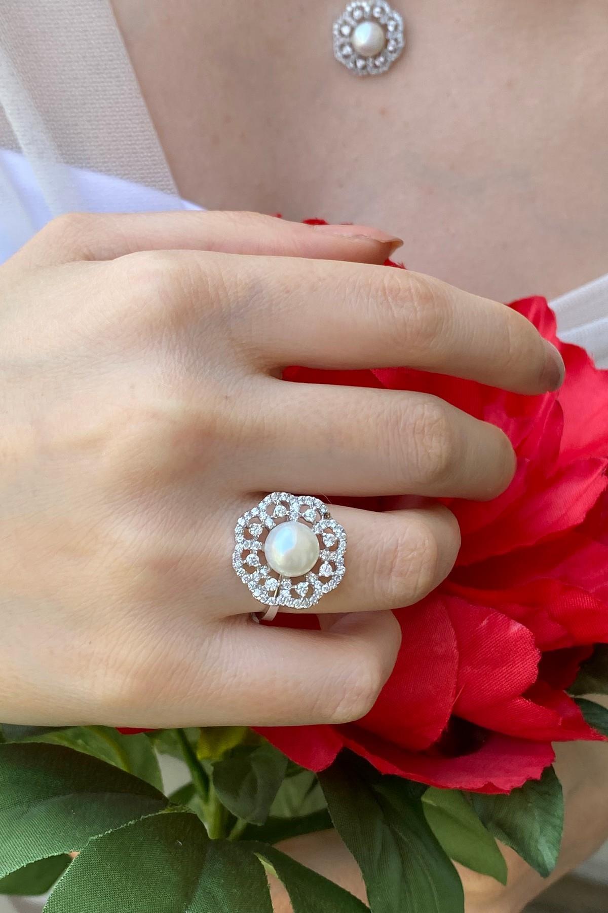 Çiçek Taşlı Doğal İnci Küpe Kolye Yüzük Üçlü Set