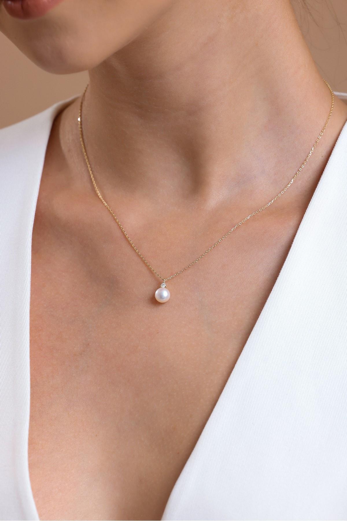 Doğal İnci 0,76 Karat Pırlantalı Kolye