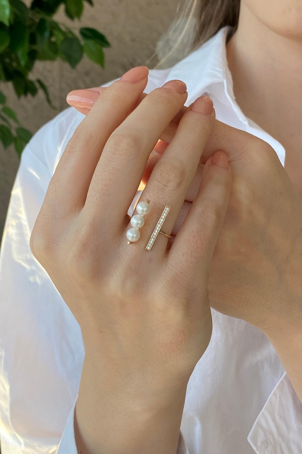 Doğal Üç Sıralı İncili Yüzük