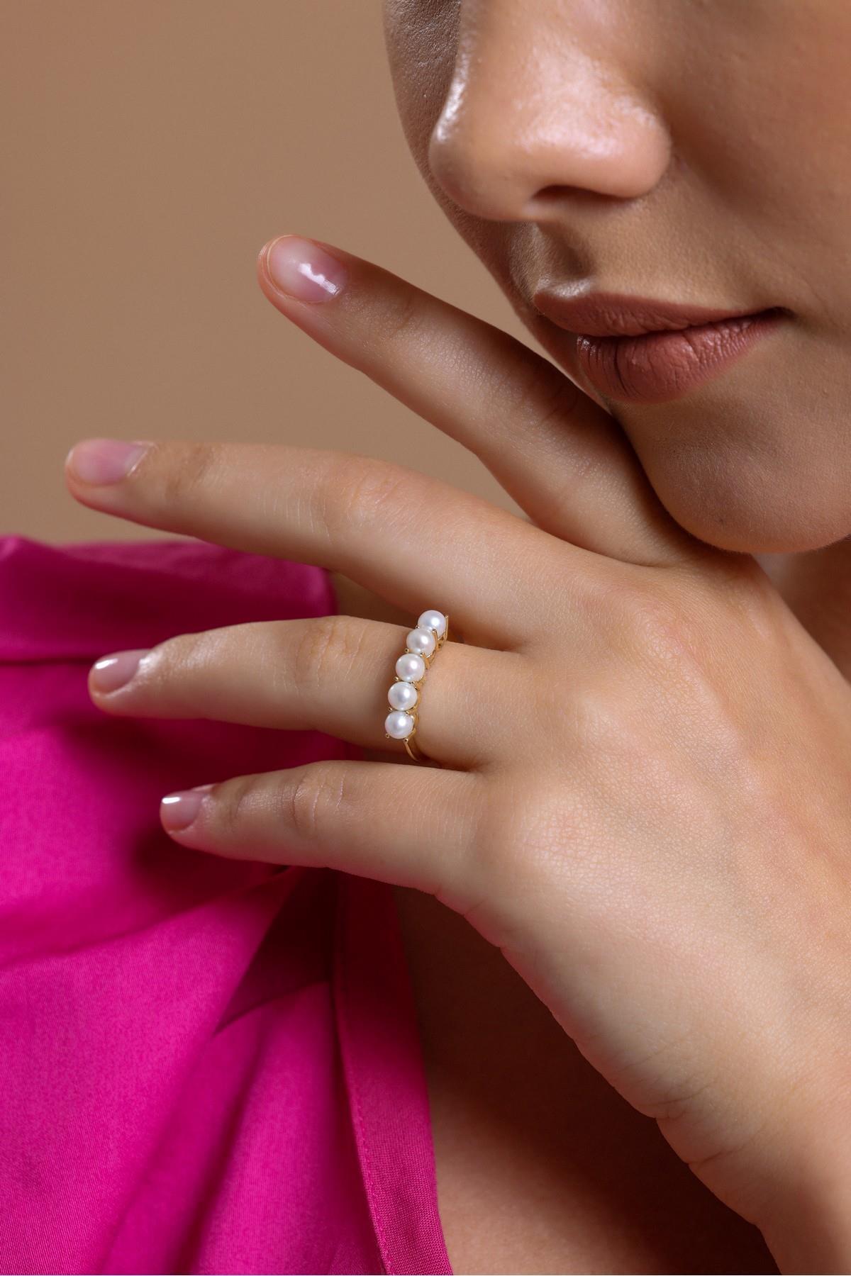 Large Beş Doğal İncili Yüzük