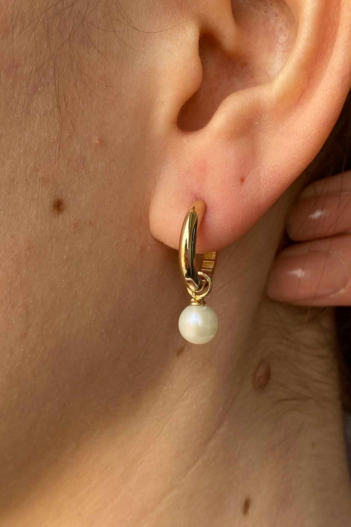 Küçük Halka Sallantı Charm Doğal İnci Küpe