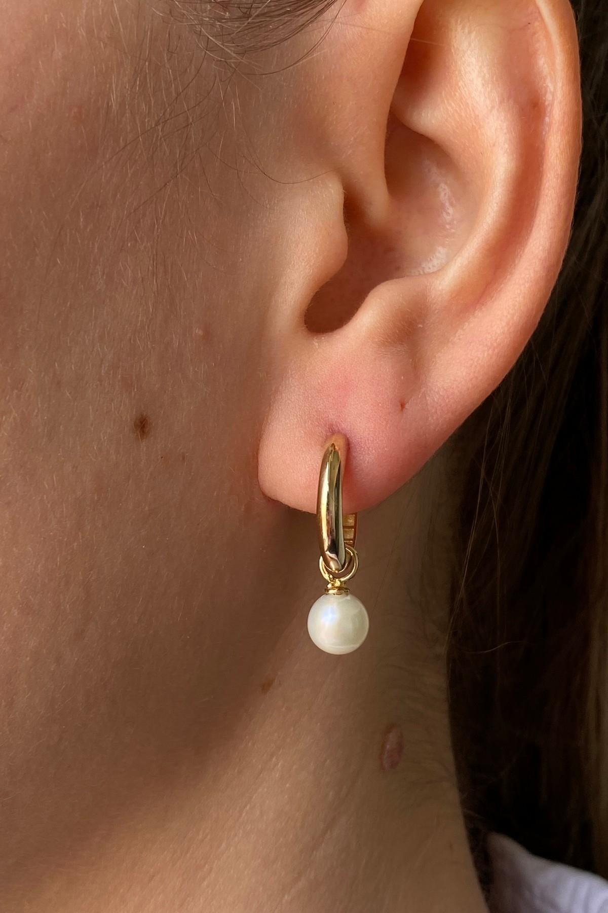 Küçük Halka Sallantı Charm Doğal İnci Küpe