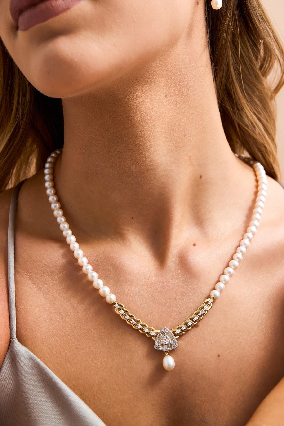 Üçgen Model Baget Taşlı Doğal İnci Küpe Kolye Bileklik Yüzük Dörtlü Set