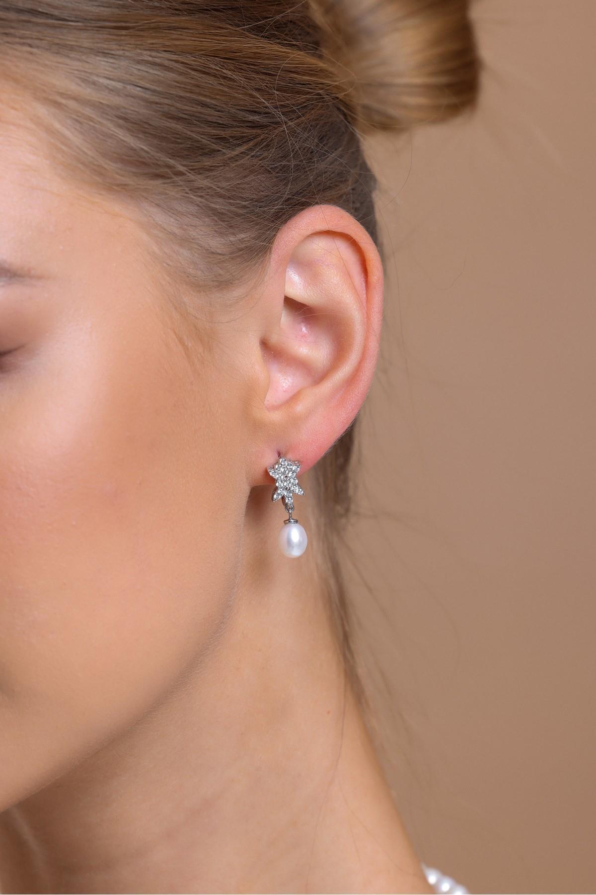 Yıldız Taşlı Doğal İnci Sallantılı Küpe