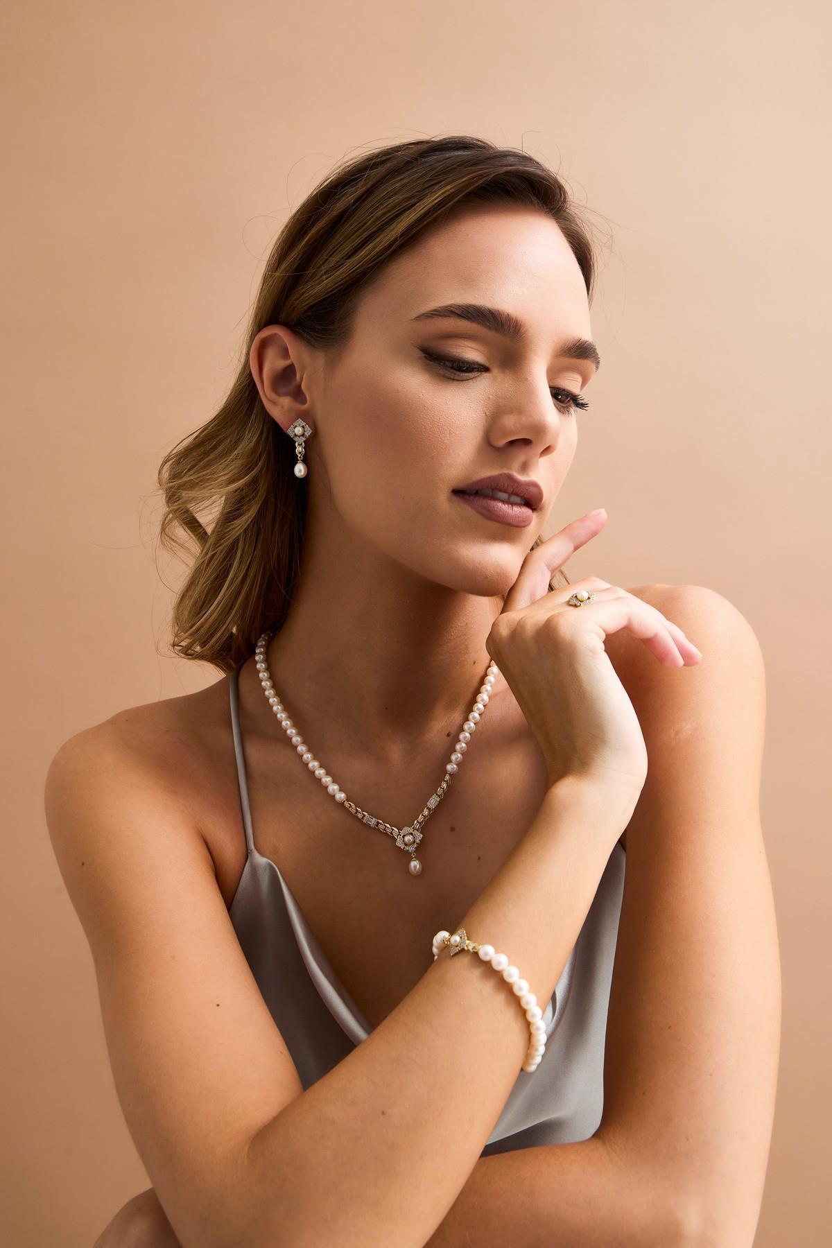 Baget Taşlı Doğal İnci Küpe