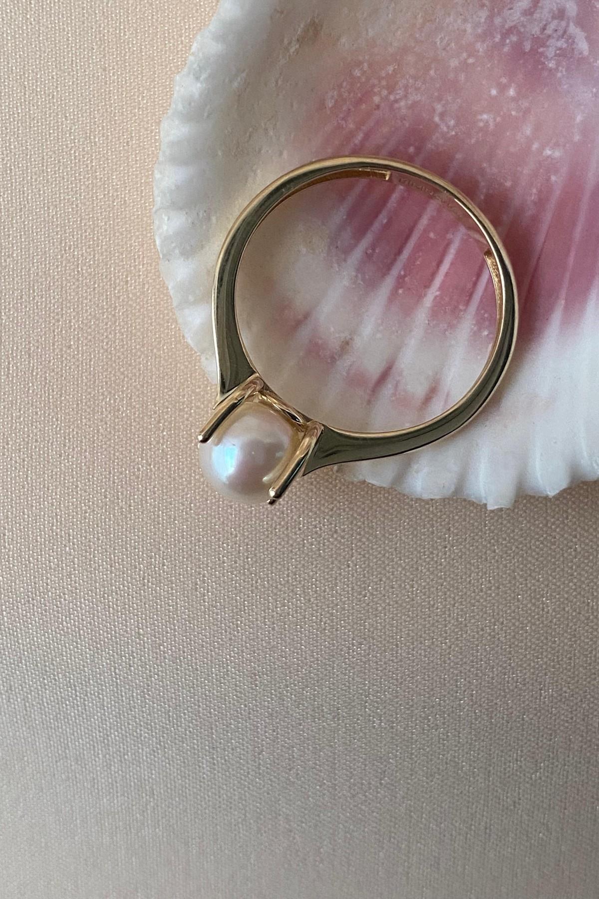 Large Doğal İnci Tek Taş Modelli Yüzük