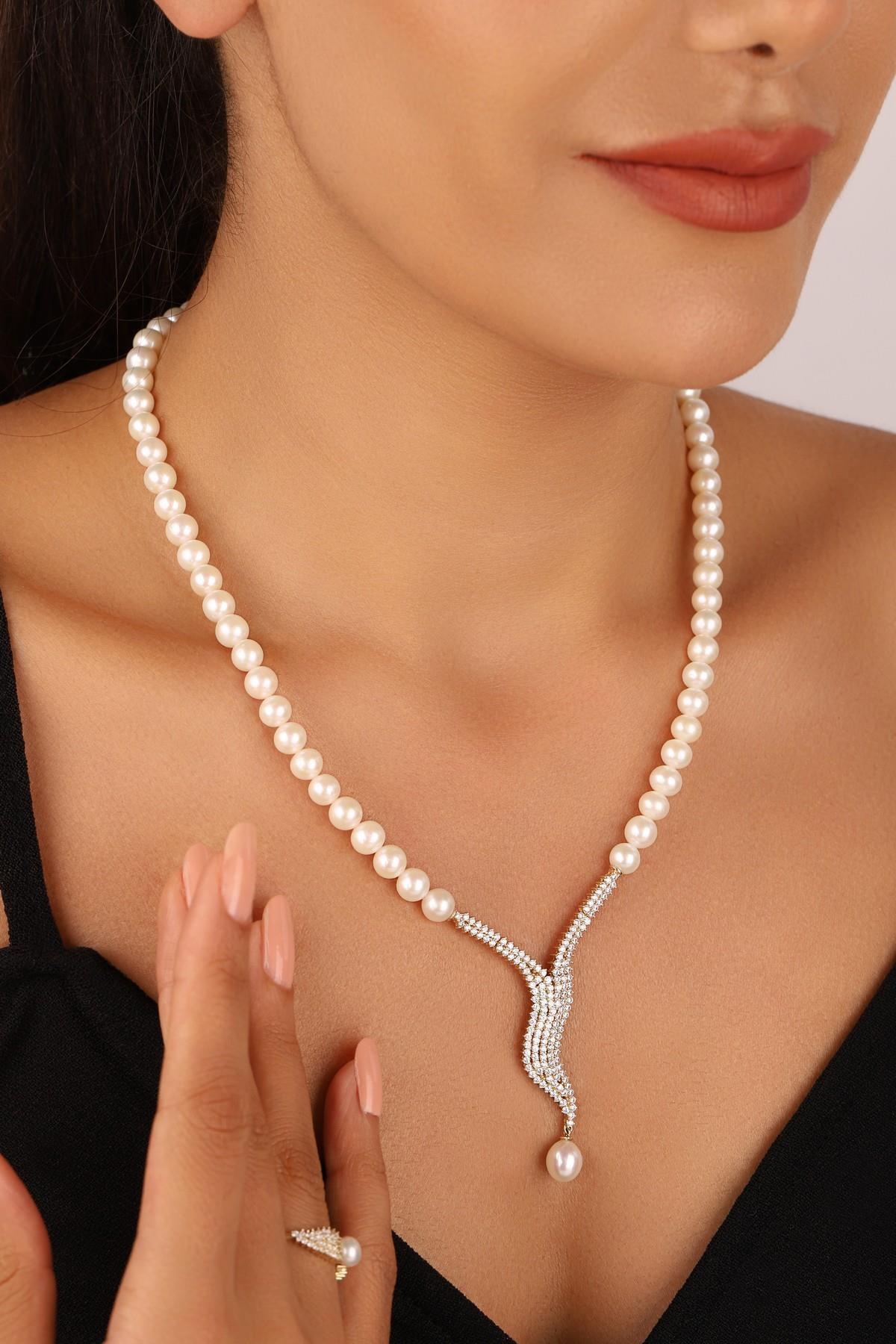 Su Yolu Taşlı Doğal İnci Kolye