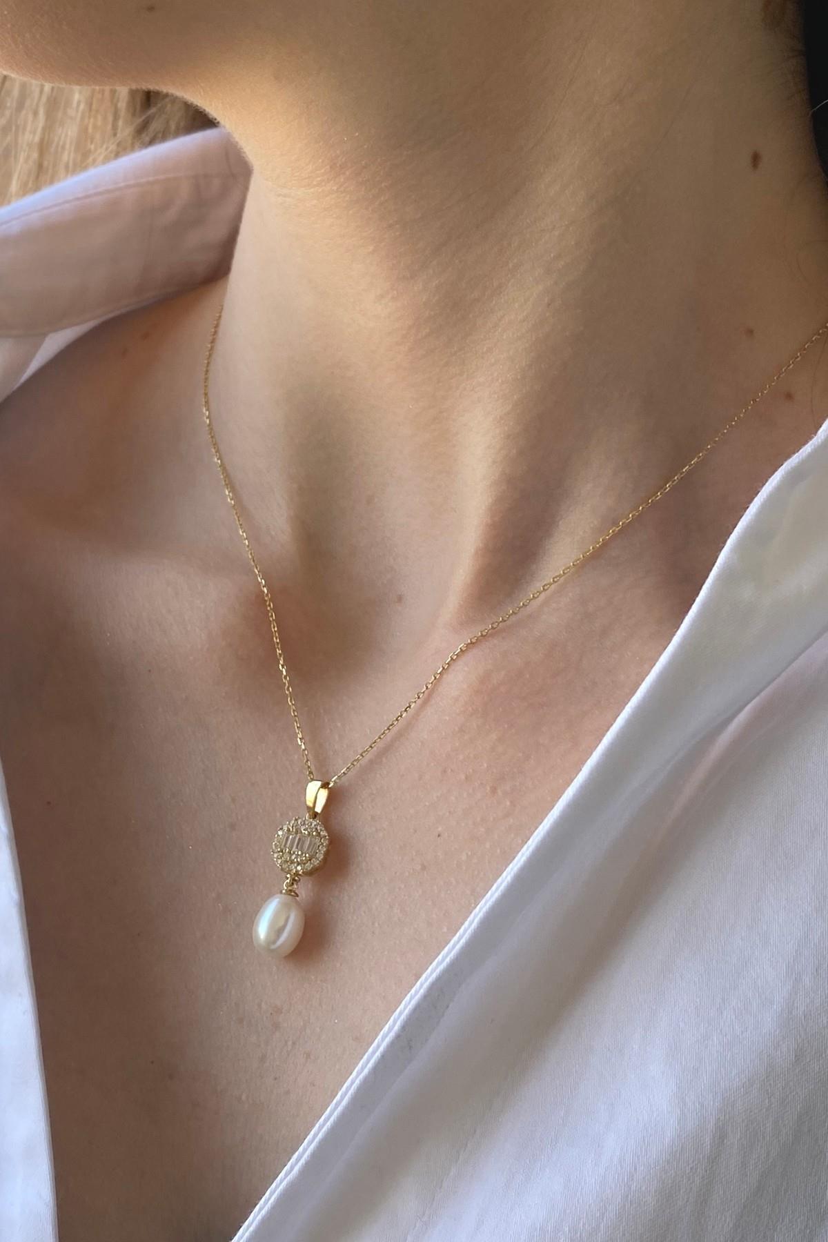 Baget Sekizgen Doğal İnci Sallantı Kolye