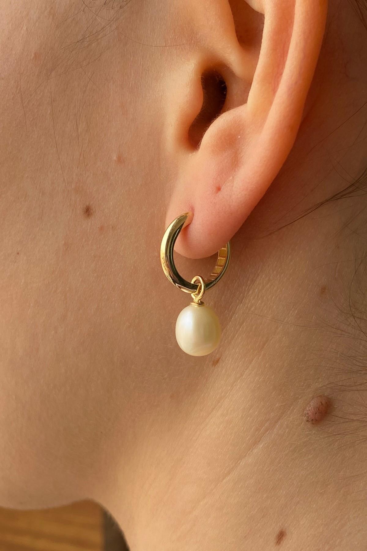 Doğal İnci Sallantı Küpe