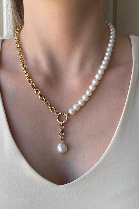 Halka Kilitli Doğal İnci Kolye