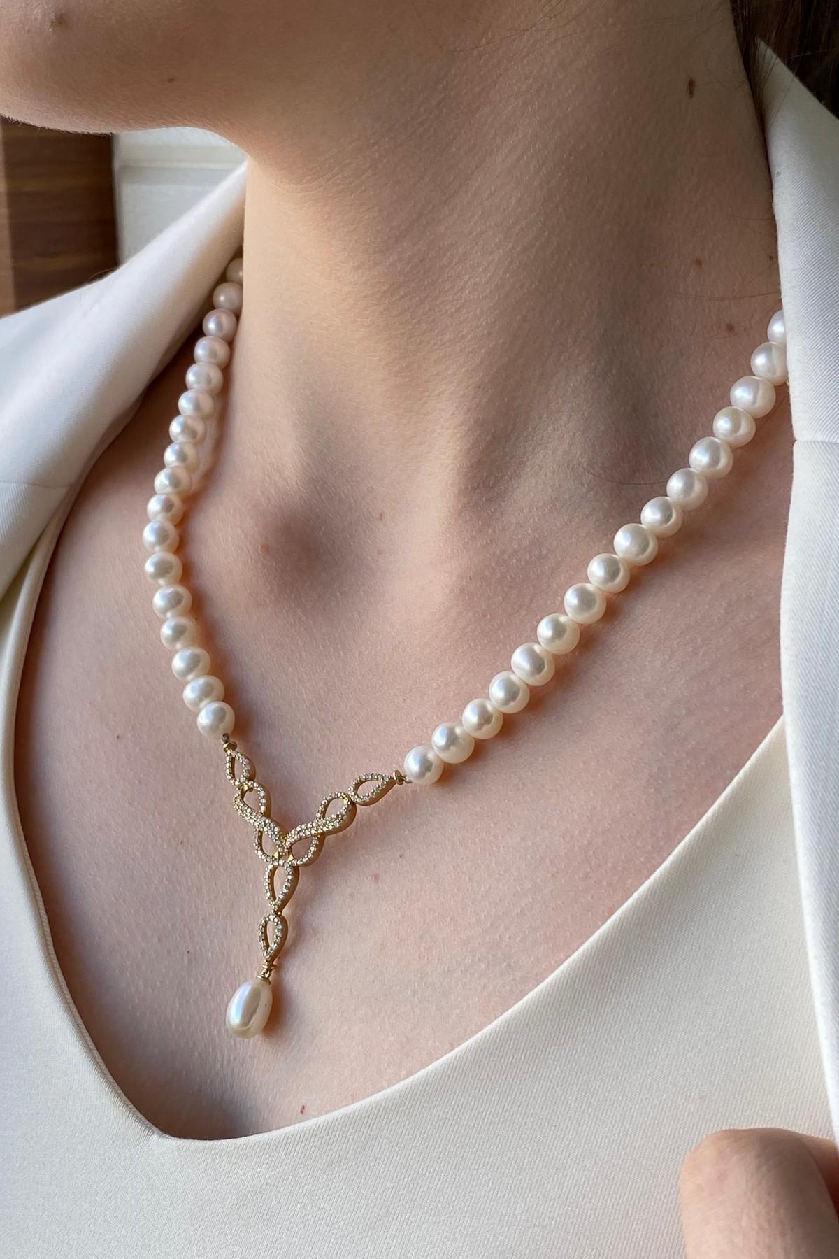 Sonsuzluk Taşlı Doğal İnci Sallantılı Kolye