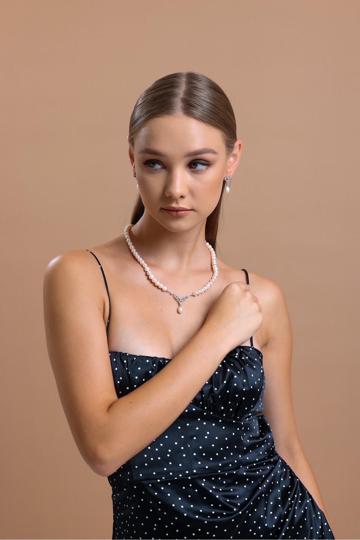 Taşlı Doğal İnci Sallantılı Küpe Kolye İkili Set