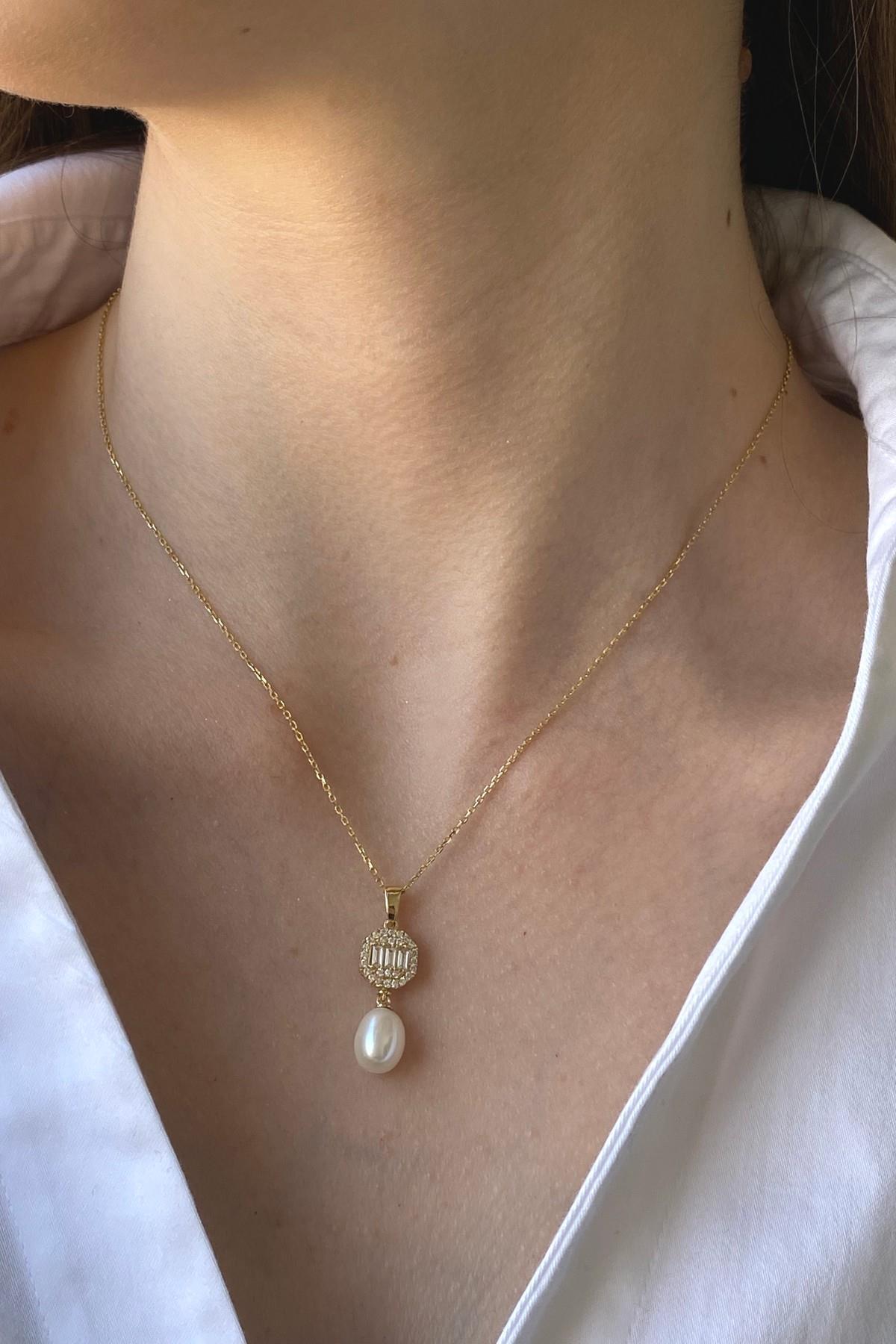 Baget Sekizgen Doğal İncili Sallantı Küpe Kolye İkili Set