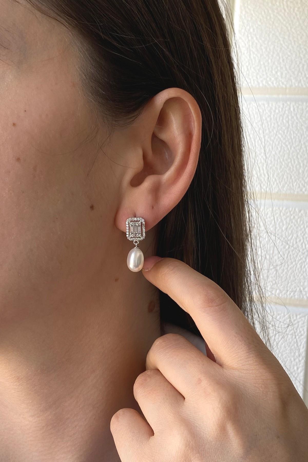 Baget Taş Doğal İnci Sallantı Küpe Kolye İkili Set