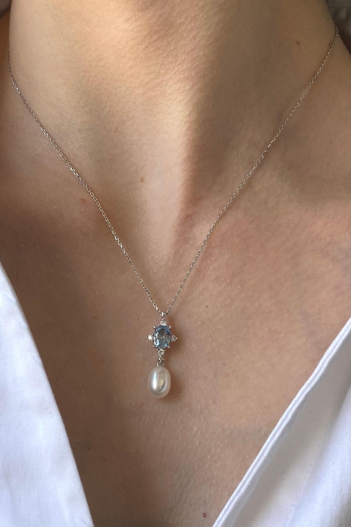 Mavi Renk Taşlı Doğal İnci Sallantı Küpe Kolye İkili Set