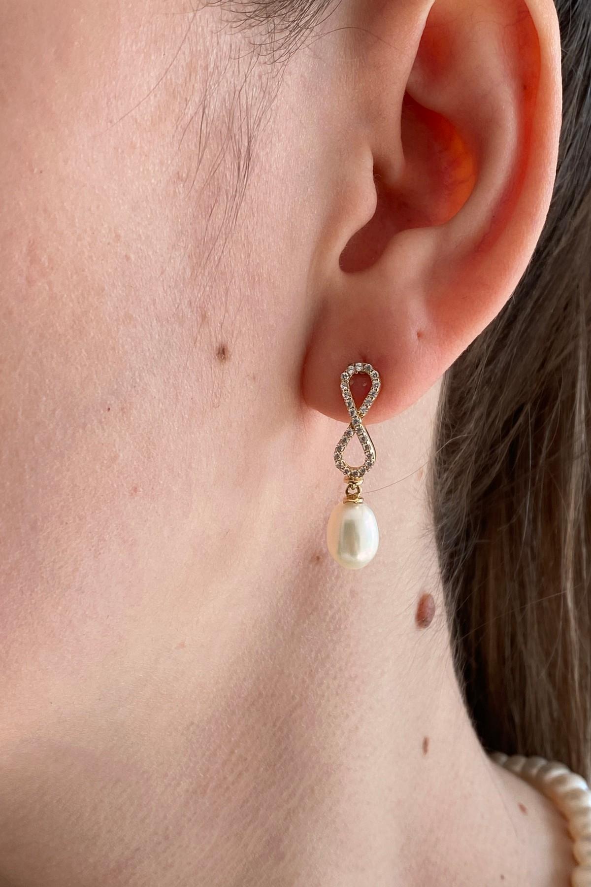 Sonsuzluk Taşlı Doğal İnci Sallantılı Küpe