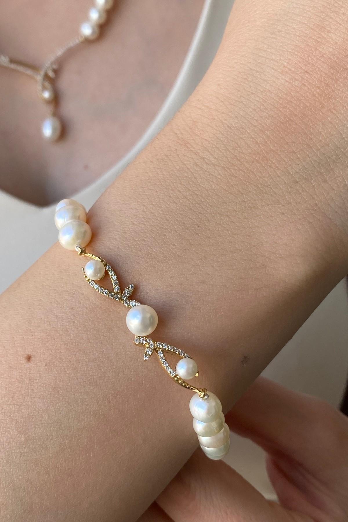 Yaprak Taşlı Doğal İncili Küpe Kolye Bileklik Üçlü Set