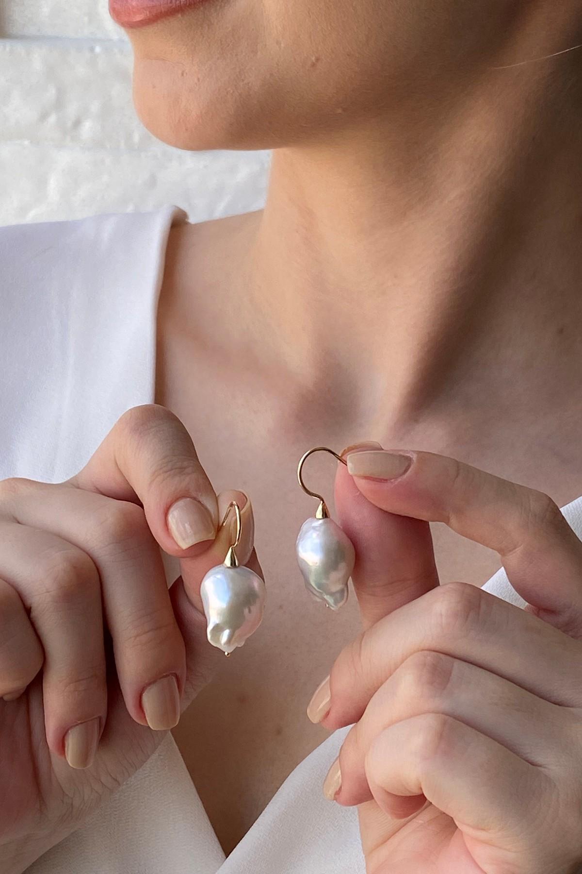 Çengelli Barok İnci Küpe