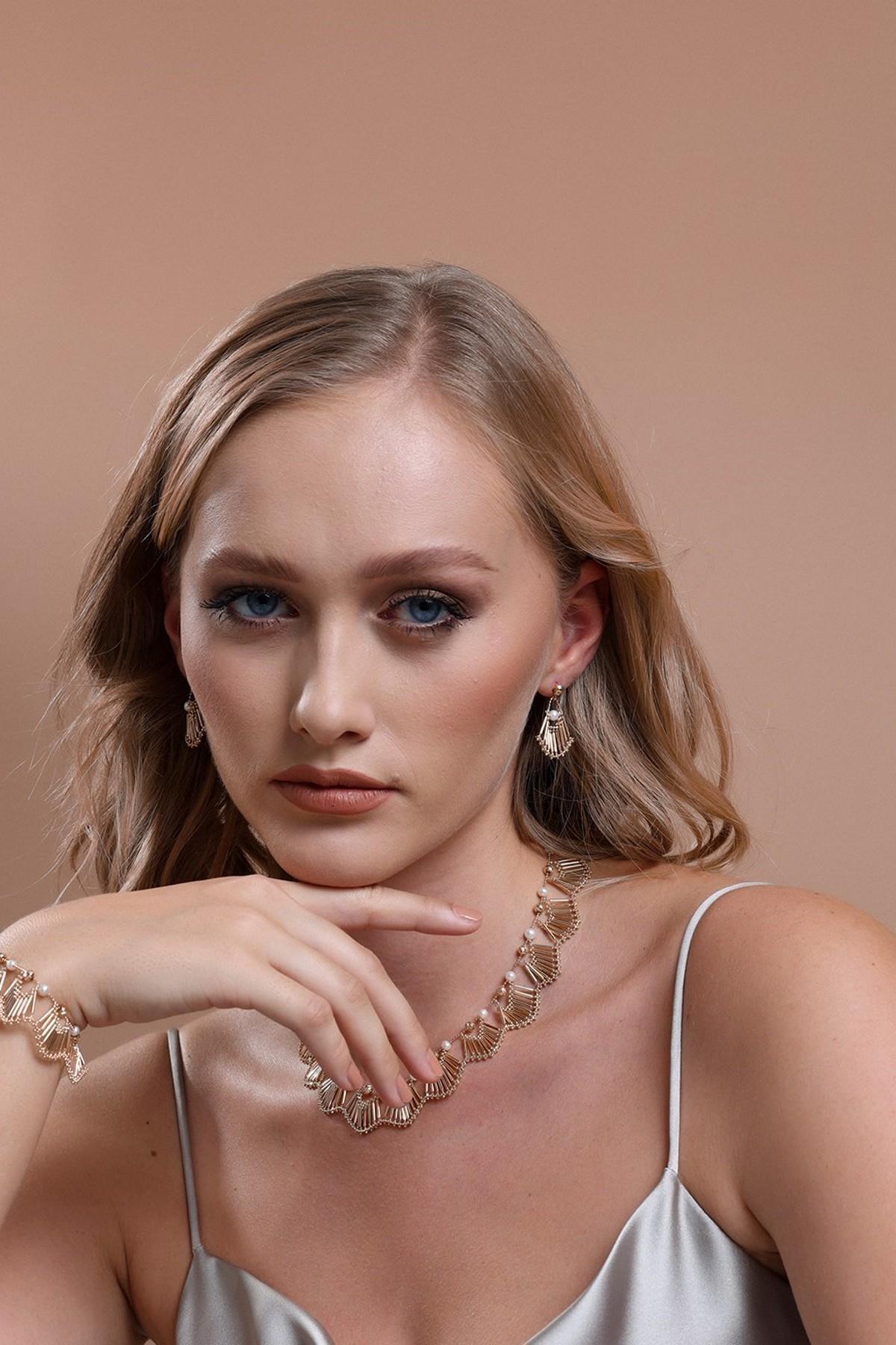 Doğal İncili Yelpaze Modeli Küpe Kolye Bileklik Üçlü Set