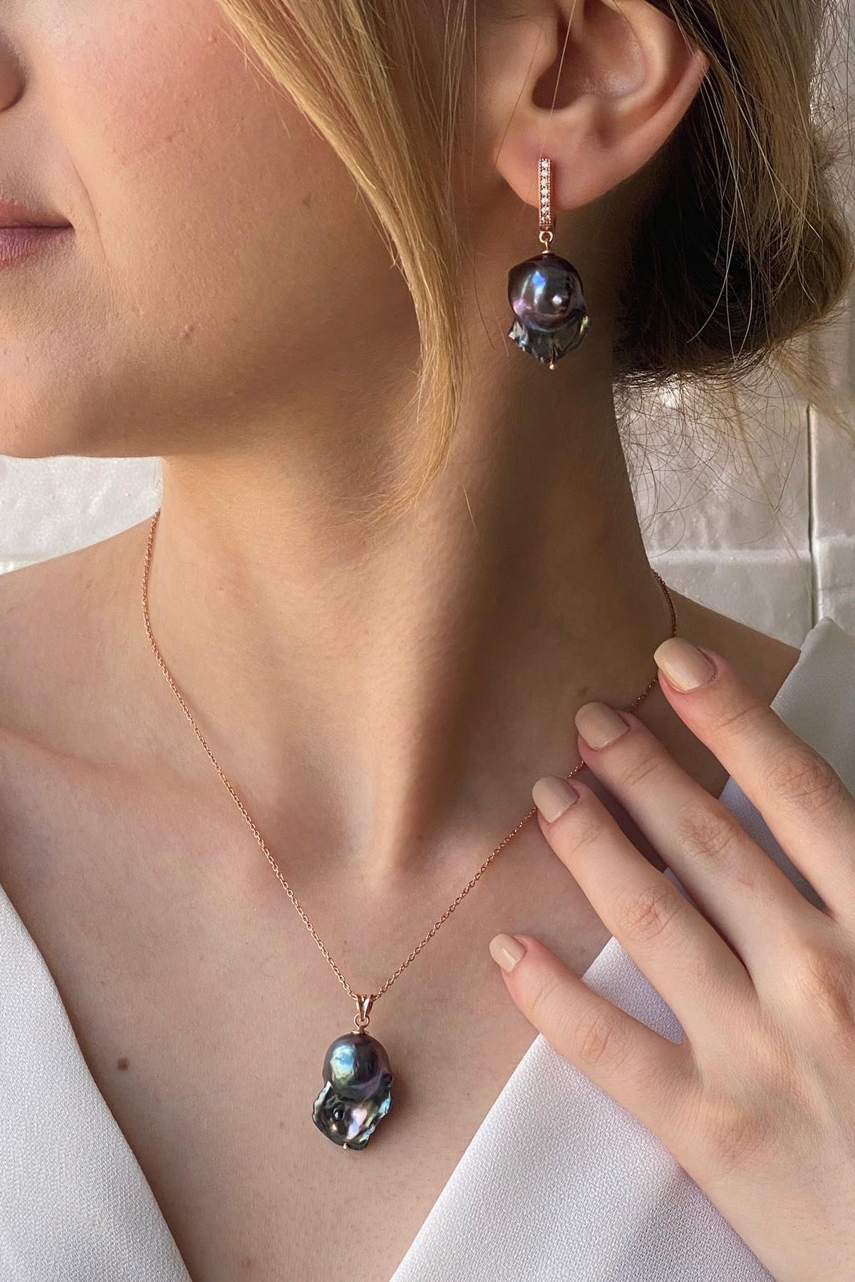 Siyah Barok İnci Kolye