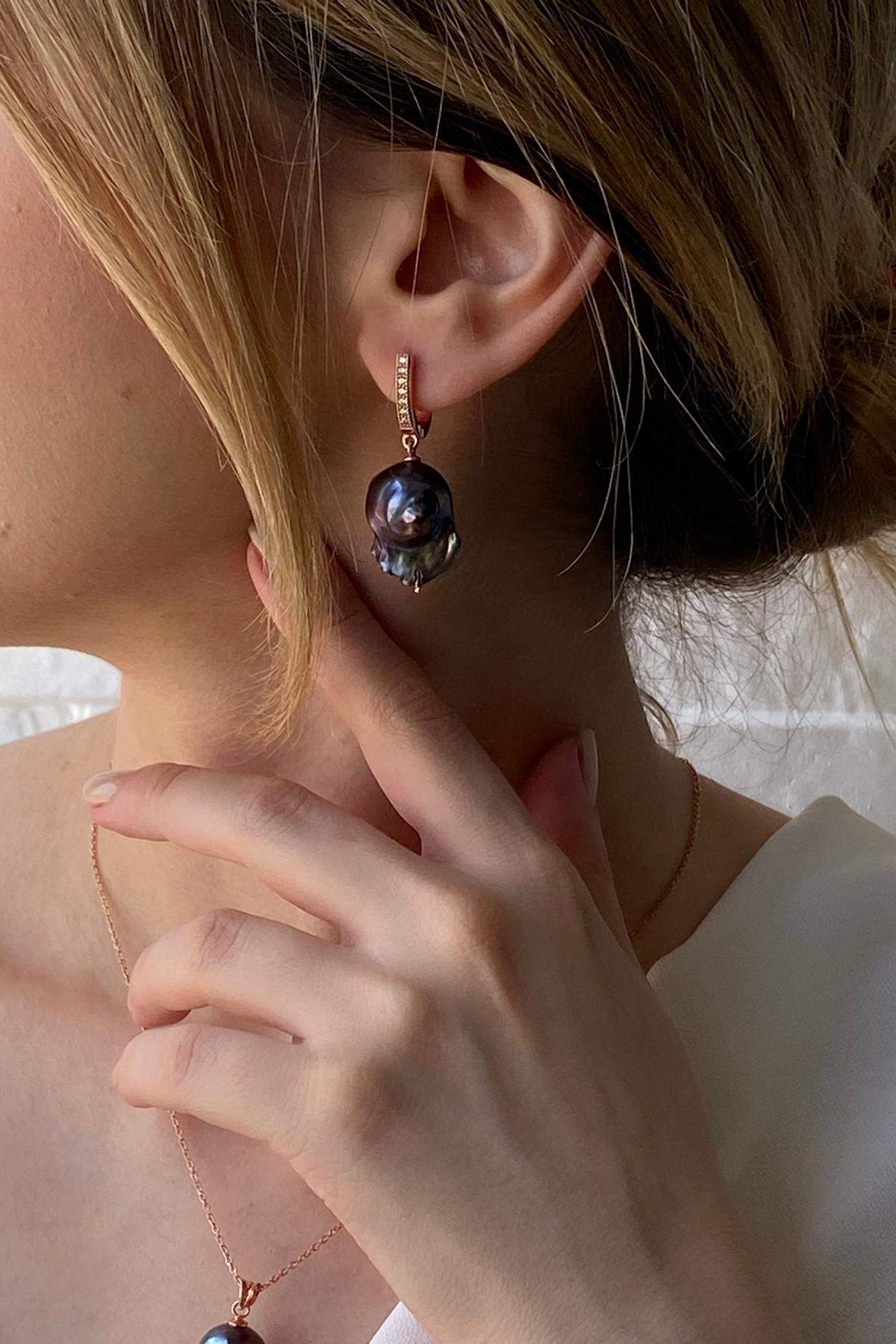 Siyah Barok İnci Küpe