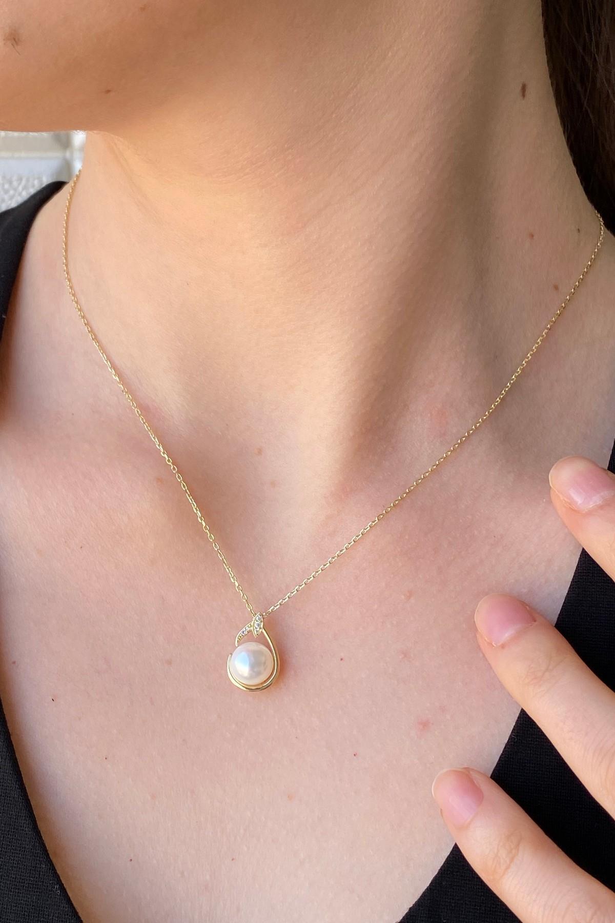 Zirkon Taşlı Damla Doğal İnci Kolye