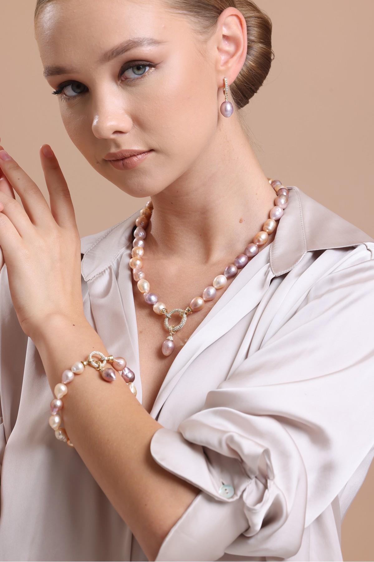 Halka Kilitli Multicolor Doğal Barok İnci Kolye