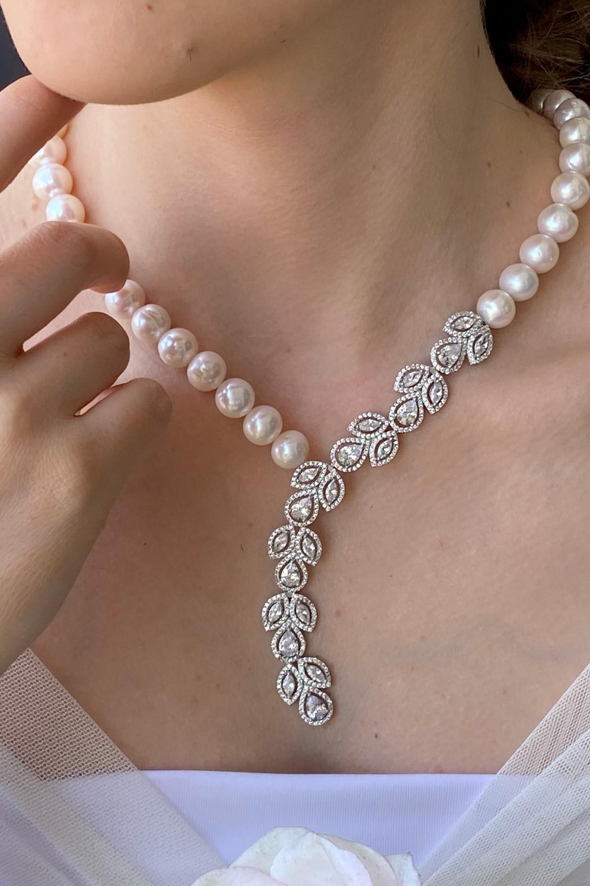 Zirkon Taşlı Doğal İnci Kolye