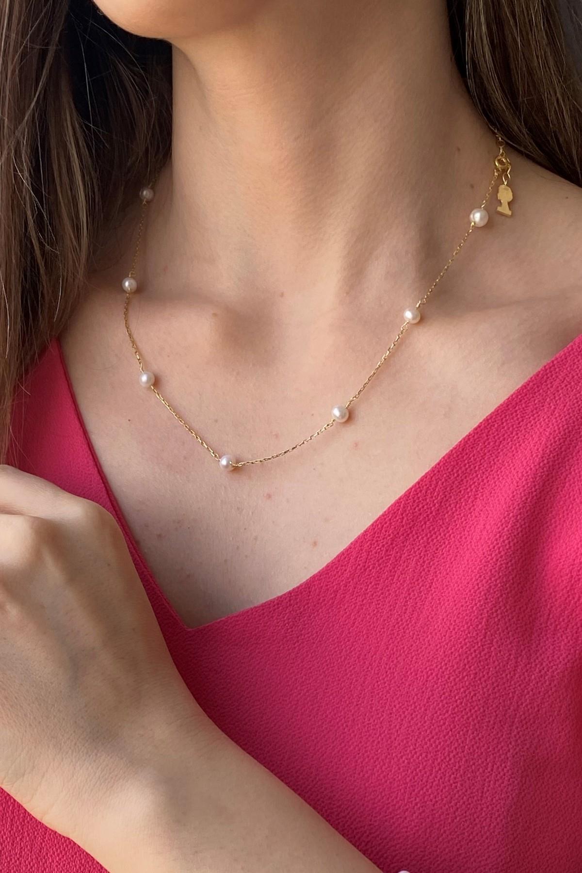 Zincirli Doğal İncili Kolye