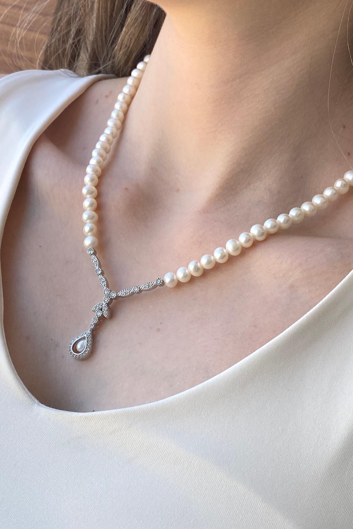 Damla Taşlı Doğal İncili Kolye