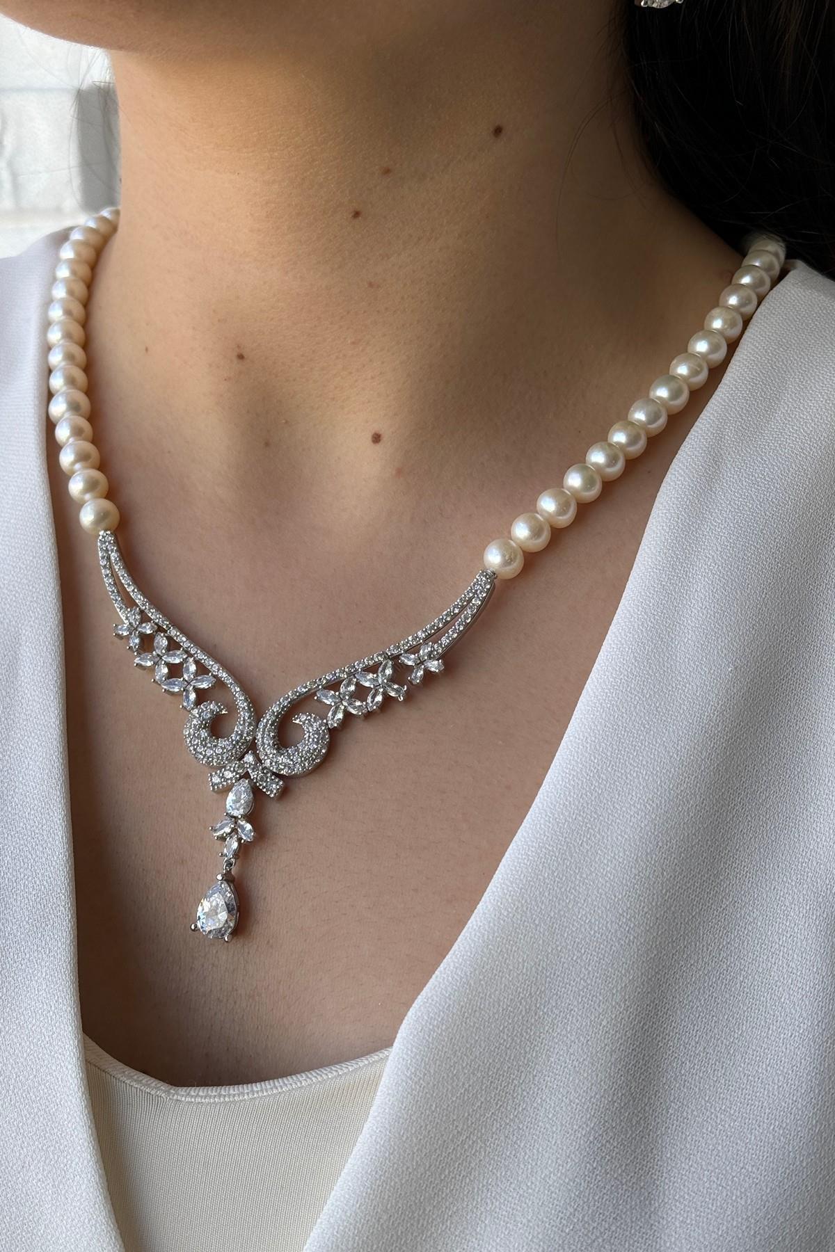 Koç Başı Zirkon Taşlı İnci Kolye