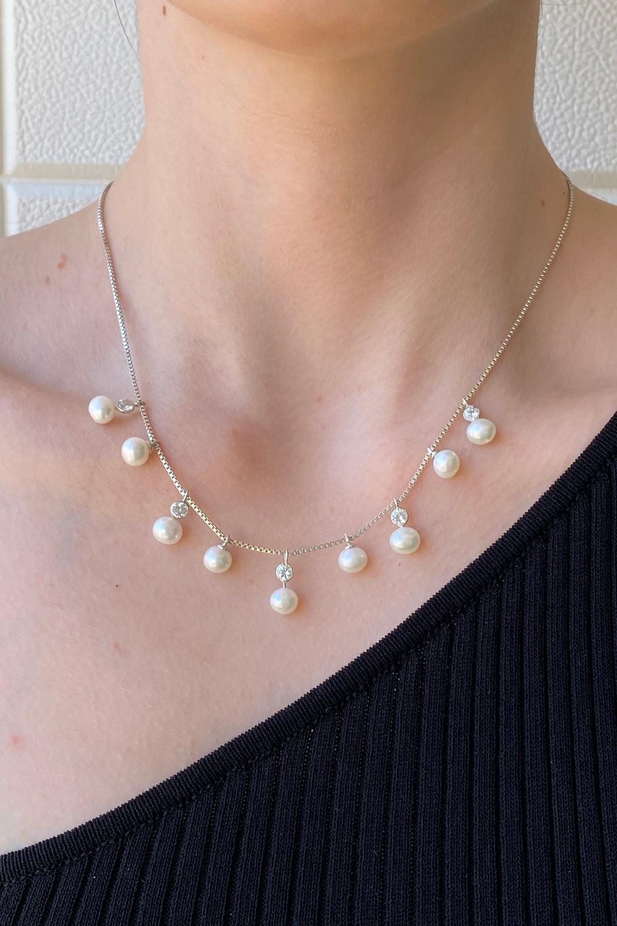 Doğal İncili Zarif Kolye