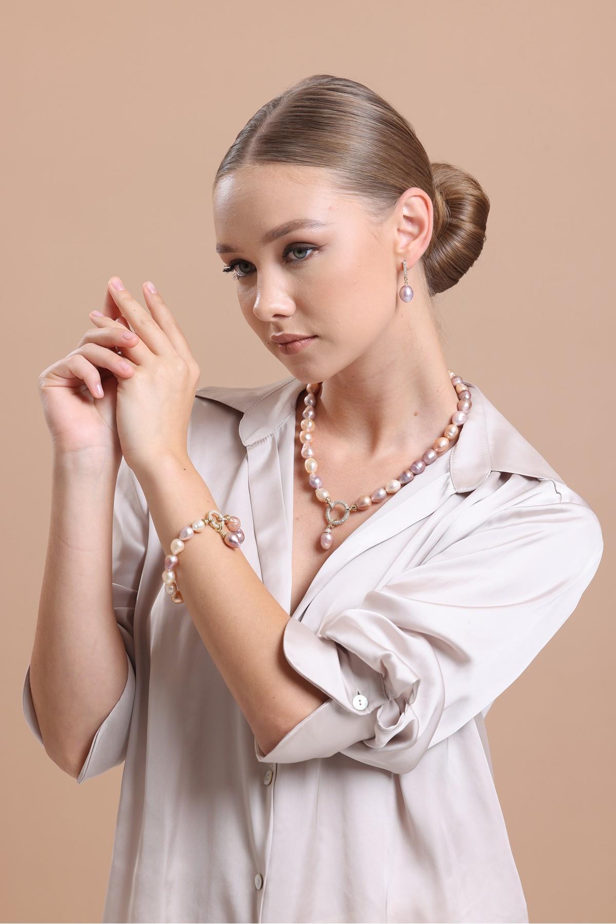 Halka Kilitli Multicolor Doğal Barok İnci Bileklik