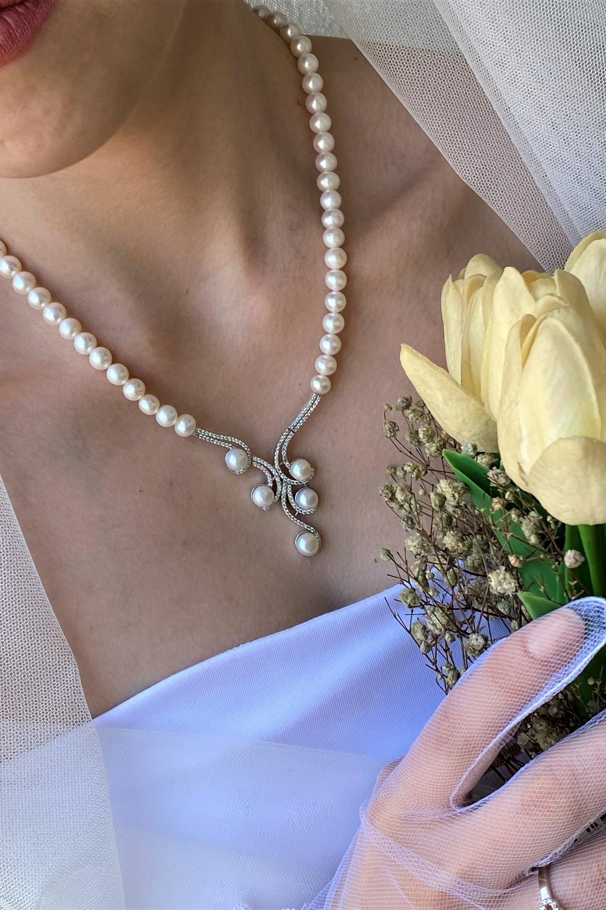 Zirkon Taşlı Suyolu Doğal İnci Kolye