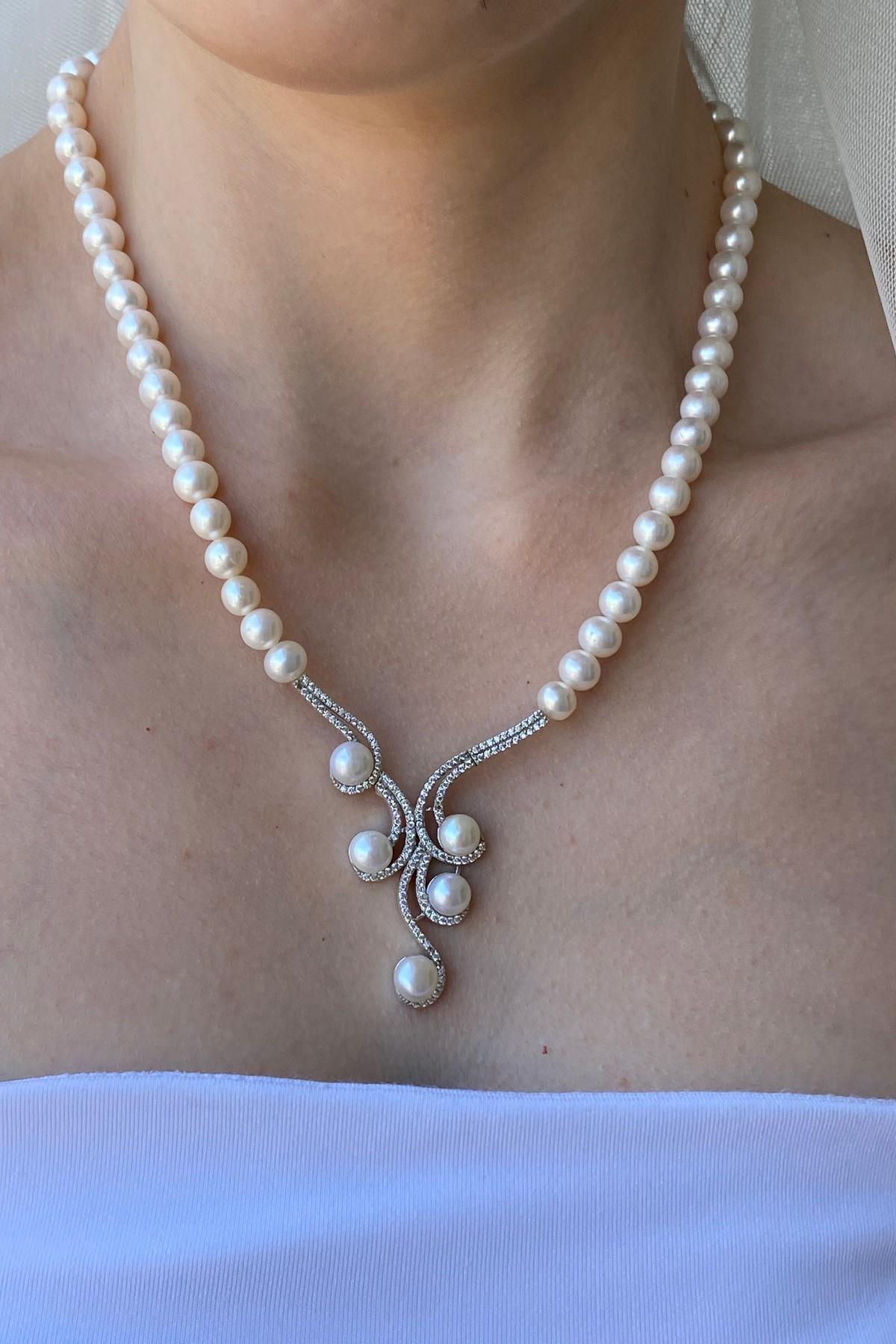 Zirkon Taşlı Suyolu Doğal İnci Kolye