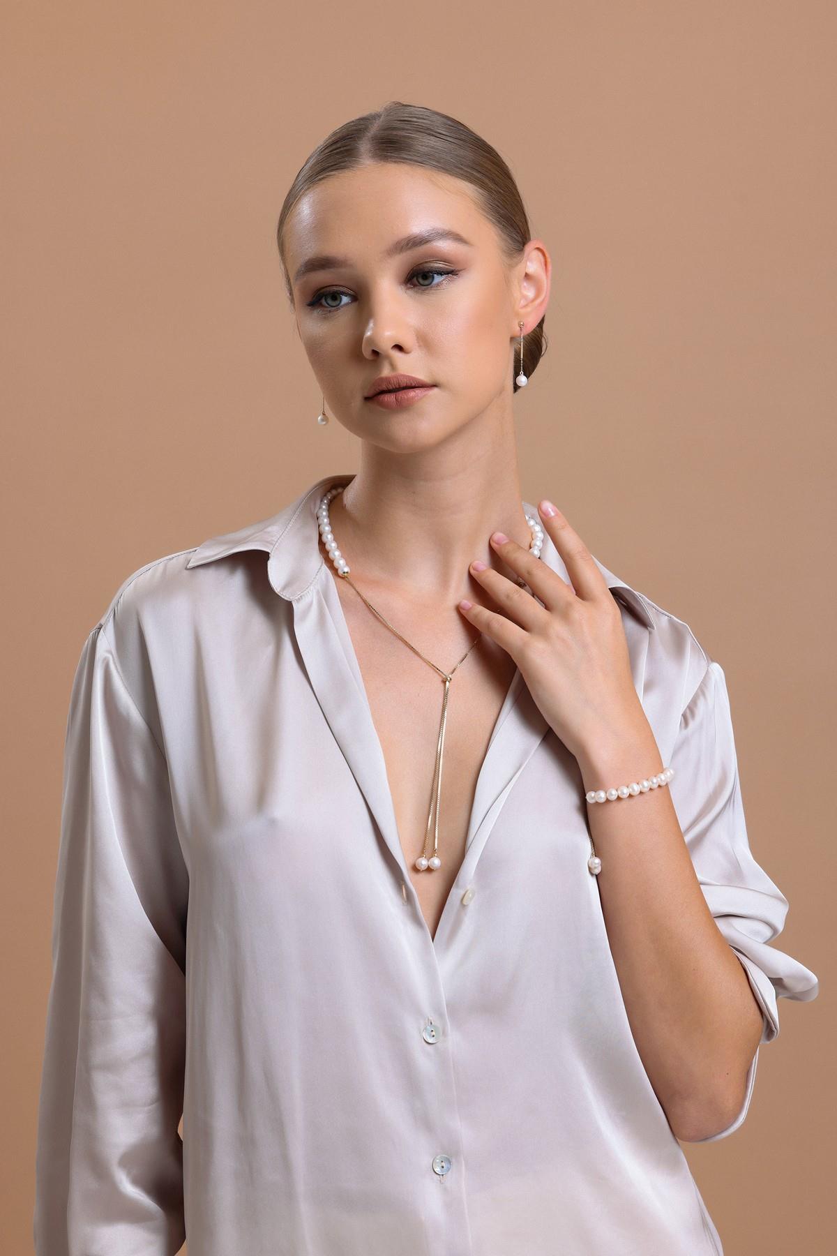 Yarısı Doğal İnci Yarısı Zincir Asansörlü Kolye